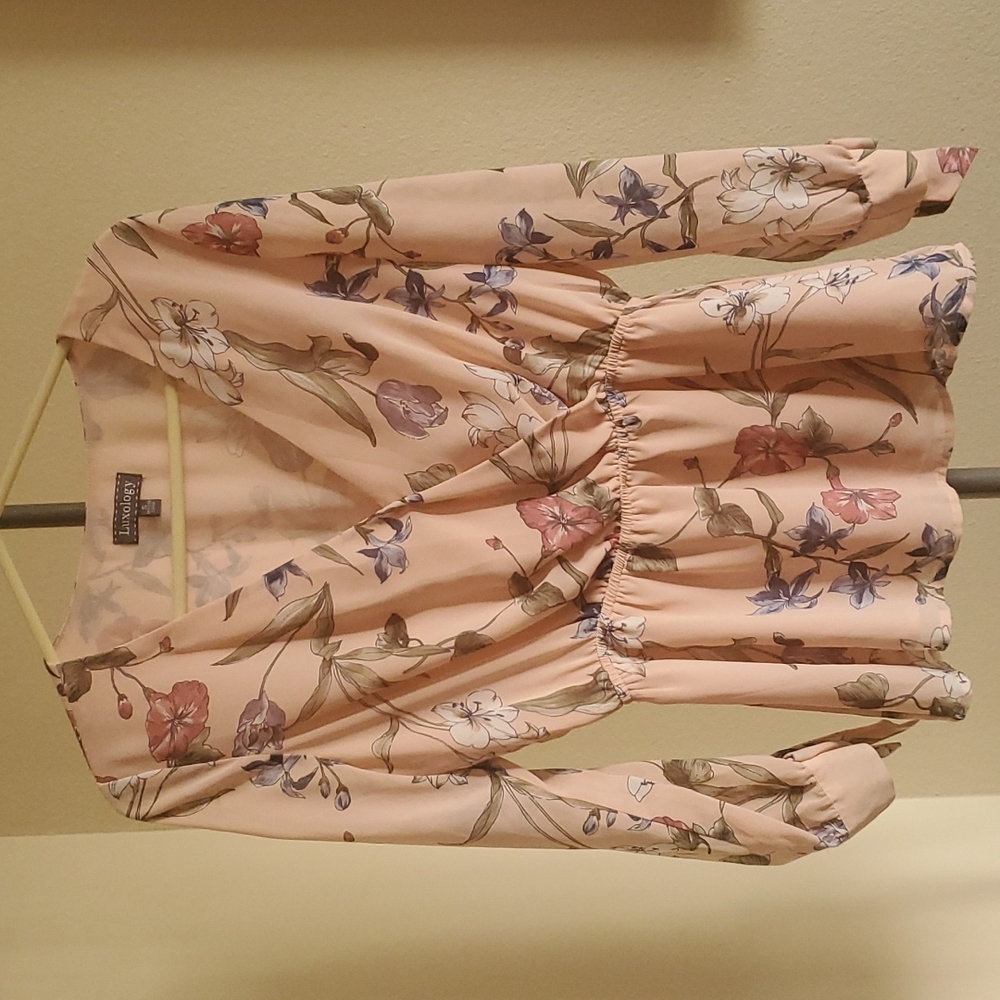 Luxology Women's Top